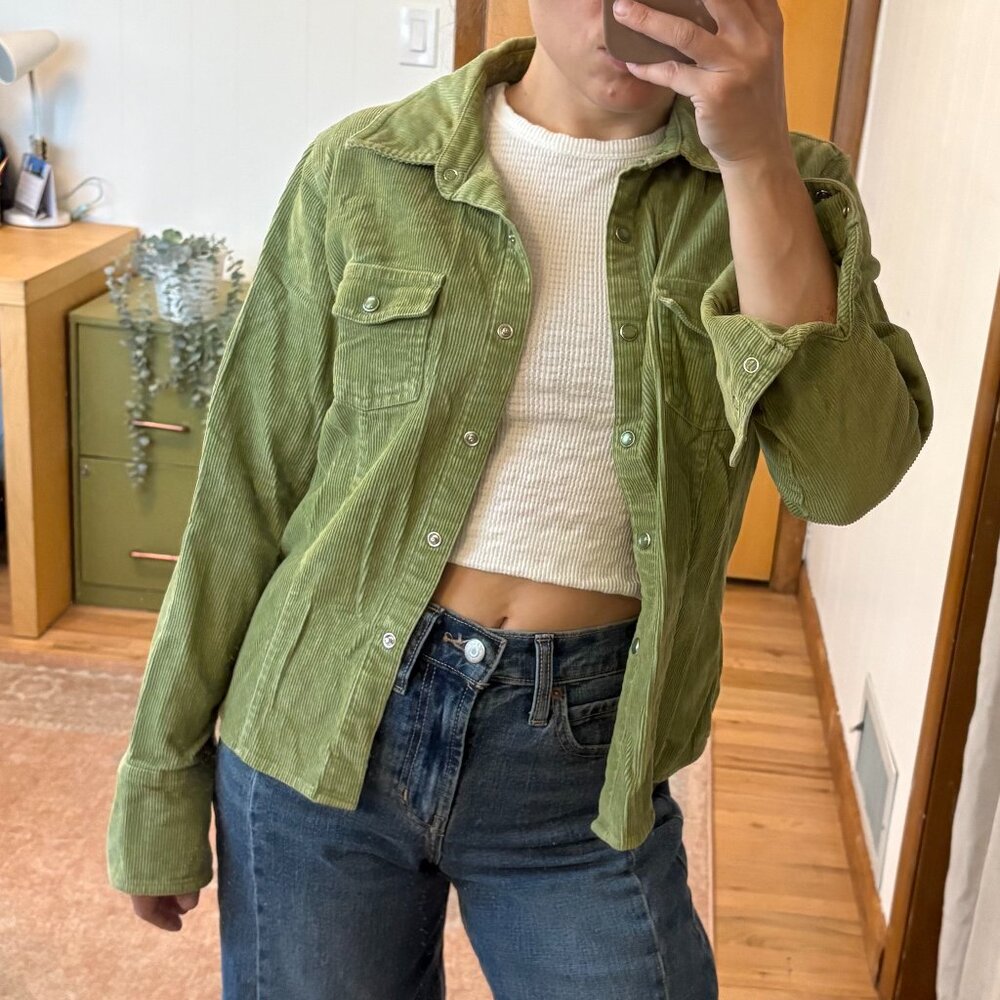 Vintage y2k Arizona Jeans Apple Green Corduroy Button Up Shirt